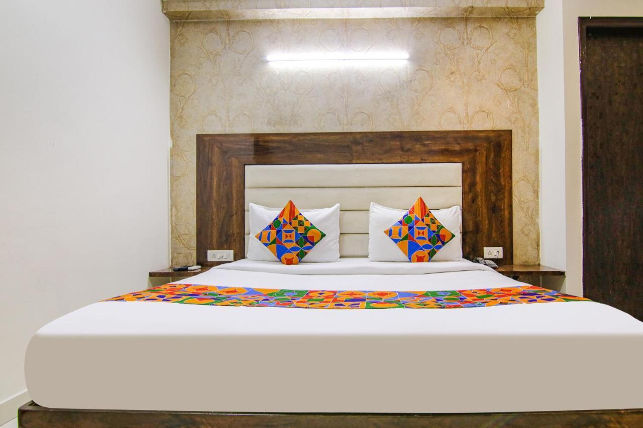 Fabhotel Airport Avalon Near Igi Airport New Delhi Exteriör bild